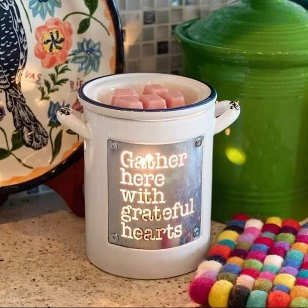 Scentsy Grateful Hearts Warmer